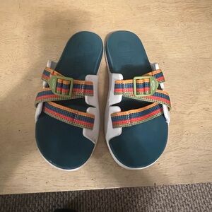 Chaco sandals women’s size 5